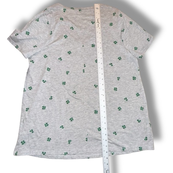 NWT LANE BRYANT Luckiest Clover Graphic Tee - 10/12 Grey/Green - Picture 8 of 11